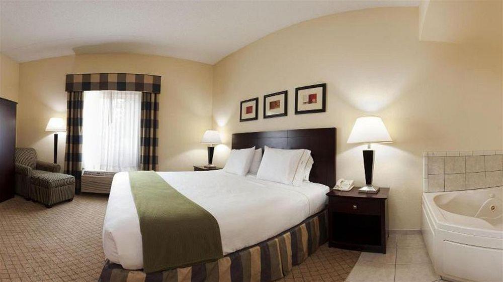 Holiday Inn Express Hotel & Suites - Concord By Ihg Kannapolis Extérieur photo